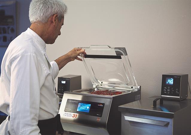 Single chamber vacuum sealer - Food Packaging Processing Solutions